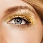 50 Shimmering Eye Makeup for Party Ideas 47