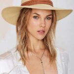 50 Ways to Protect Your Skin From The Sun With Stylish Hats 20
