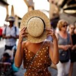 50 Ways to Protect Your Skin From The Sun With Stylish Hats 44