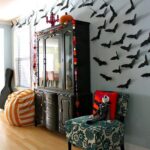 60 Nice Home Decor to Make Your House Stand Out This Halloween 04