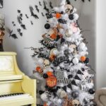 60 Nice Home Decor to Make Your House Stand Out This Halloween 17