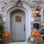 60 Nice Home Decor to Make Your House Stand Out This Halloween 46