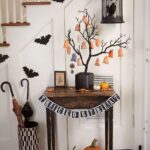60 Nice Home Decor to Make Your House Stand Out This Halloween 56
