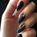 30 Stunning Black Nail Design Ideas 01