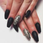 30 Stunning Black Nail Design Ideas 10