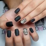 30 Stunning Black Nail Design Ideas 25