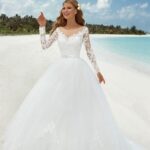 70 The Most Perfect Beach Wedding Dress Ideas 02