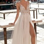 70 The Most Perfect Beach Wedding Dress Ideas 05