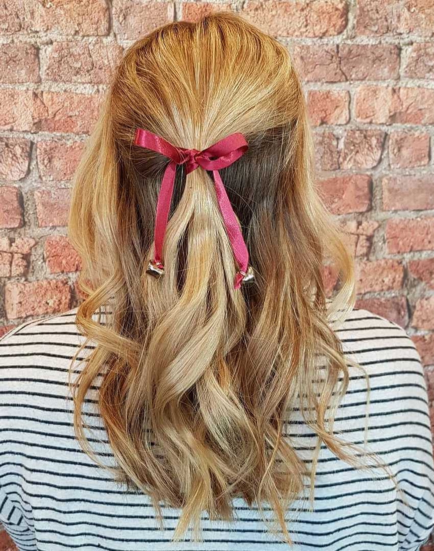 35 Creative Hairstyles for Christmas Party Ideas 06