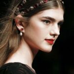 35 Creative Hairstyles for Christmas Party Ideas 18