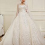 40 Luxury Ball Gown Wedding Dresses Ideas 04