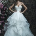 40 Luxury Ball Gown Wedding Dresses Ideas 09