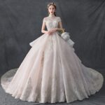 40 Luxury Ball Gown Wedding Dresses Ideas 22