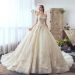 40 Luxury Ball Gown Wedding Dresses Ideas 23