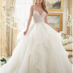 40 Luxury Ball Gown Wedding Dresses Ideas 27
