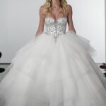 40 Luxury Ball Gown Wedding Dresses Ideas 32