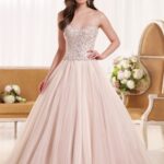 40 Luxury Ball Gown Wedding Dresses Ideas 34