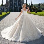 40 Luxury Ball Gown Wedding Dresses Ideas 41
