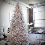 50 Adorable and Modern Christmas Living Room Decoration 33