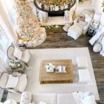 50 Adorable and Modern Christmas Living Room Decoration 53