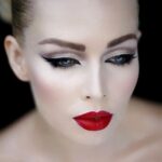 50 Beautiful Cat Eye Makeup You Need To Look Ideas 10