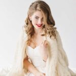 50 Beautiful Hairstyles Ideas for Winter Brides 03