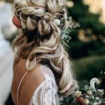 50 Beautiful Hairstyles Ideas for Winter Brides 08