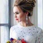 50 Beautiful Hairstyles Ideas for Winter Brides 10