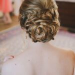 50 Beautiful Hairstyles Ideas for Winter Brides 12