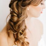 50 Beautiful Hairstyles Ideas for Winter Brides 16