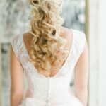 50 Beautiful Hairstyles Ideas for Winter Brides 36