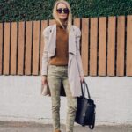 50 Comfortable Fall Outfits with Jeans for Women Ideas 47