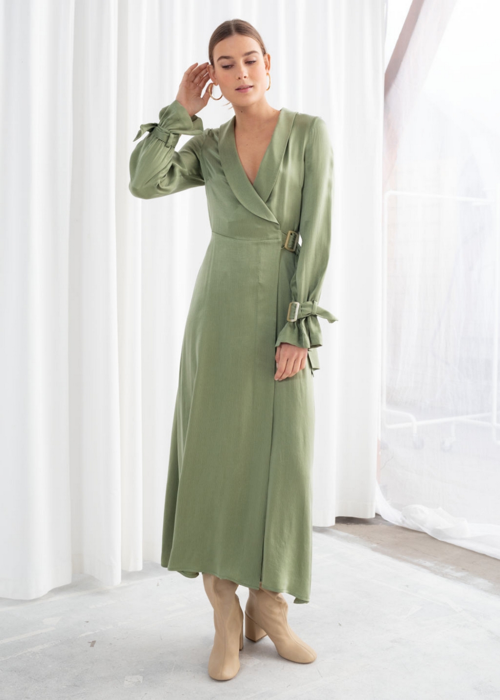 50 Elegant Wedding Guest Long Dresses Ideas With Long Sleeves 22