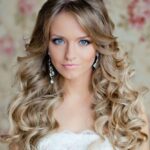 60 Curly Wedding Hairstyles for Bridal Ideas 08