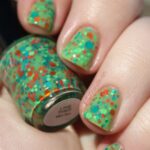 60 Easy and Simple Christmas Nail Designs Ideas 10