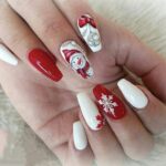 60 Easy and Simple Christmas Nail Designs Ideas 17
