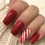 60 Easy and Simple Christmas Nail Designs Ideas 21