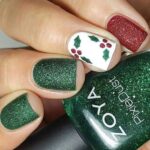 60 Easy and Simple Christmas Nail Designs Ideas 22