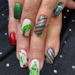 60 Easy and Simple Christmas Nail Designs Ideas 23