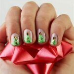 60 Easy and Simple Christmas Nail Designs Ideas 32