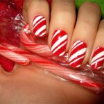 60 Easy and Simple Christmas Nail Designs Ideas 33