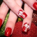 60 Easy and Simple Christmas Nail Designs Ideas 36