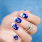 60 Easy and Simple Christmas Nail Designs Ideas 39