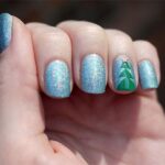 60 Easy and Simple Christmas Nail Designs Ideas 44