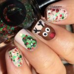 60 Easy and Simple Christmas Nail Designs Ideas 49