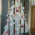 60 The Most Elegant Creative DIY Christmas Tree Ideas You Need to Copy 54