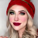 45 Adorable Christmas Makeup Ideas You Must Try 07