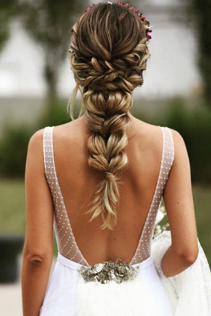 50 Gorgeous Wedding Updo Hairstyles for Long Hair 13 1