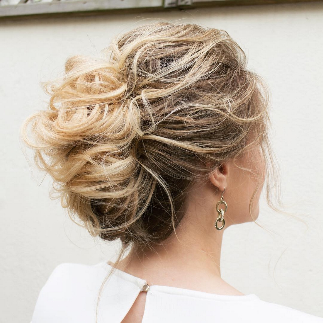 50 Gorgeous Wedding Updo Hairstyles for Long Hair 27 1