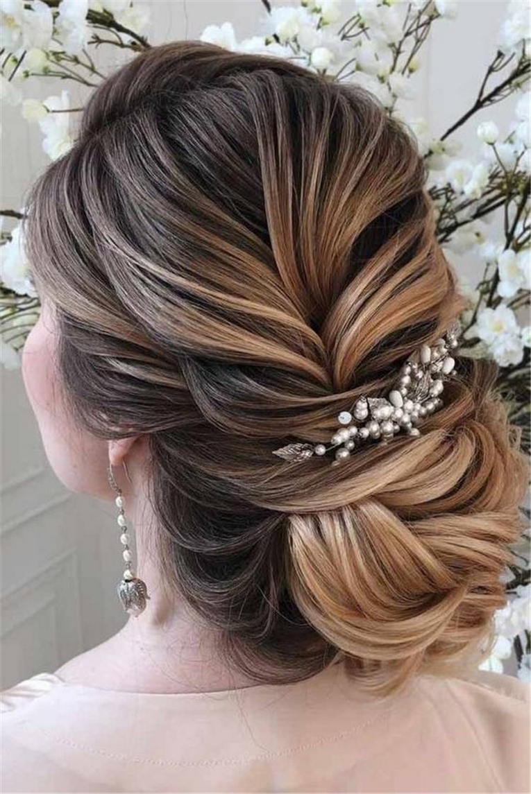 50 Gorgeous Wedding Updo Hairstyles for Long Hair 29 1
